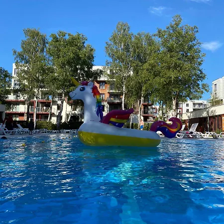 Naku Apartament Apartman *
