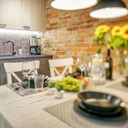 Naku Apartament Apartman