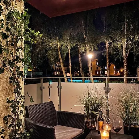Naku Apartament Apartman